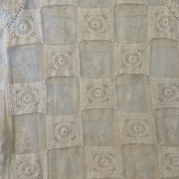 Freeway By Anthropologie Cottage Core Lace Top - Picture 3 of 6